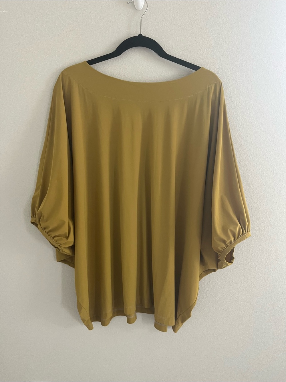 bryn Walker Wilder Elbow Dolman Sleeve Tunic Size M in Mustard Made in the USA